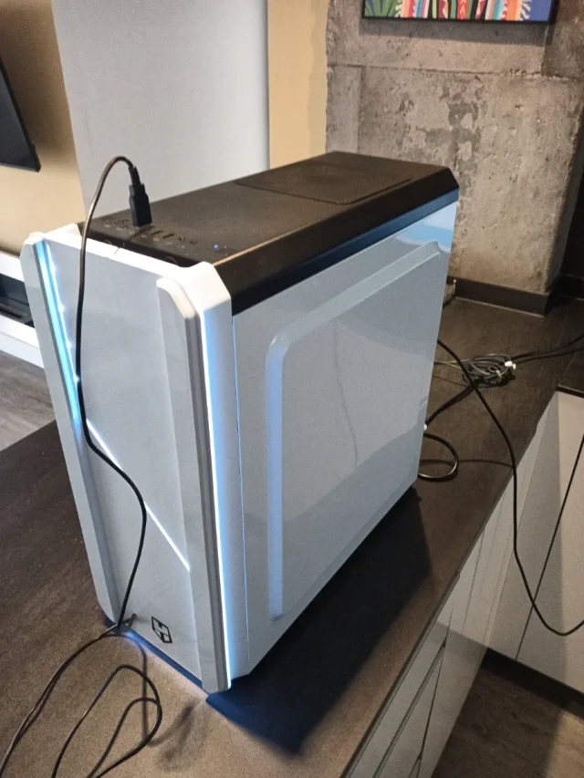 🔥 PC Gaming & Workstation “AURORA” – Belleza, Potencia y Rendimiento sin Compromisos 🔥 Intel i7 9600k con 32Gb de RAM, GTX 1070 y 1Tb de SSD